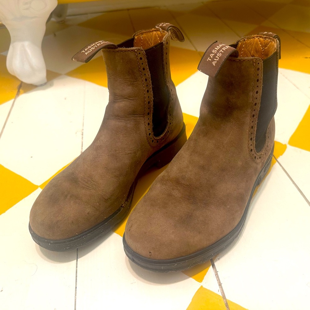 Blundstone 550, Size 3.5 (AU) 6 (US) -Rustic brown